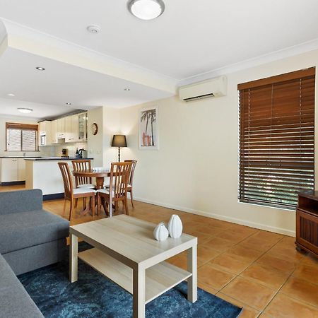 Charming 2-Bed Apartment With City Views Brisbane Exterior foto