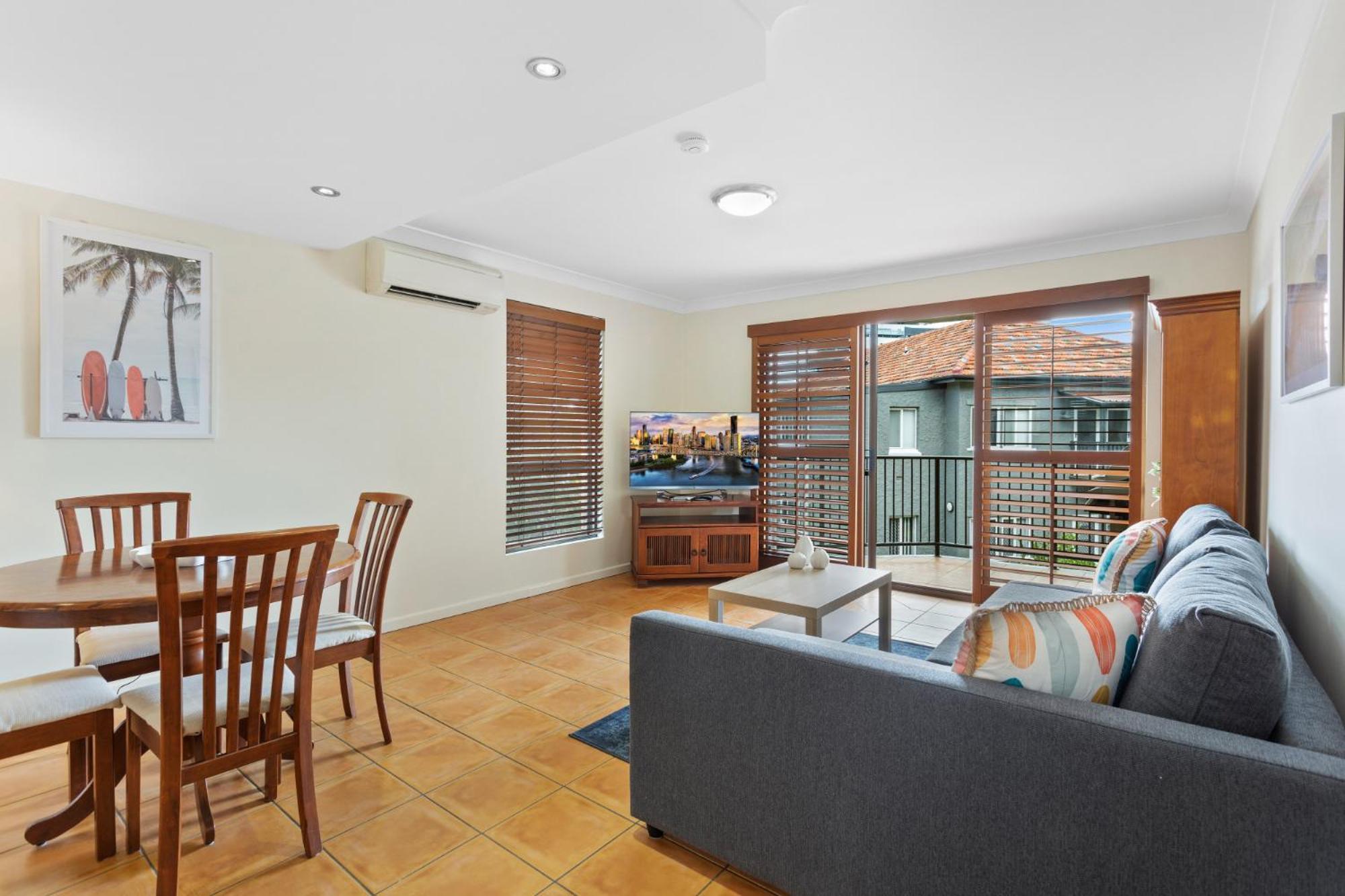 Charming 2-Bed Apartment With City Views Brisbane Exterior foto